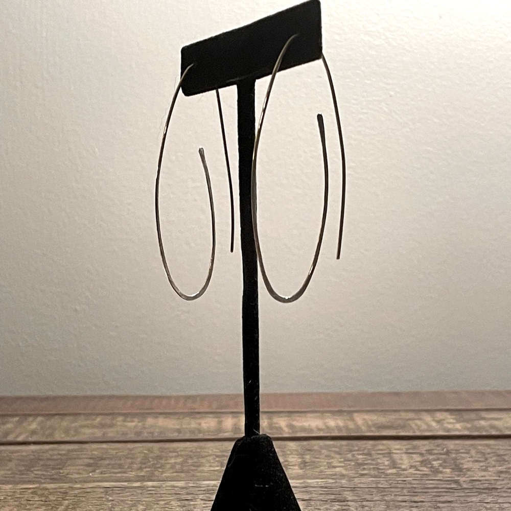 SOLD Sophie Hughes Sterling Endless Hoops (NWOT) - Picture 4 of 5
